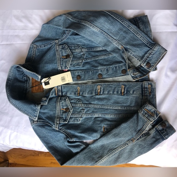 LEVI'S Original Trucker Denim Jacket In Throw Elbows - Picture 3 of 7